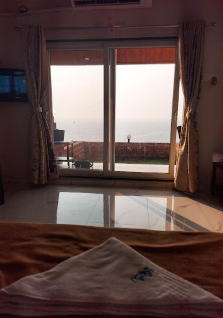 Sea King Beach Resort 甘帕普拉 外观 照片